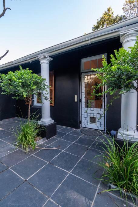 Apartment Snug Haven Cape Town