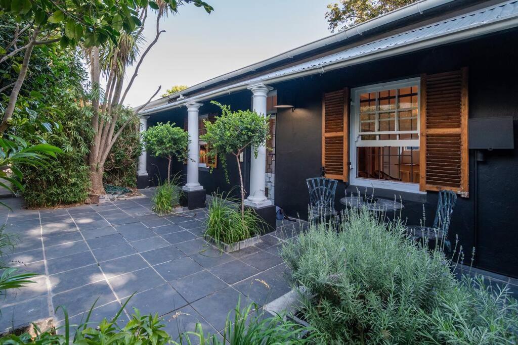 Snug Haven Cape Town